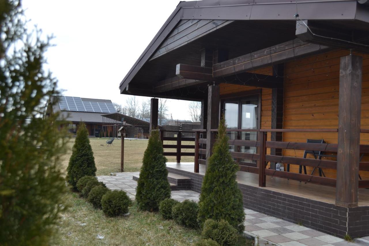 Хомене Villa Rzhyshchiv Exterior photo